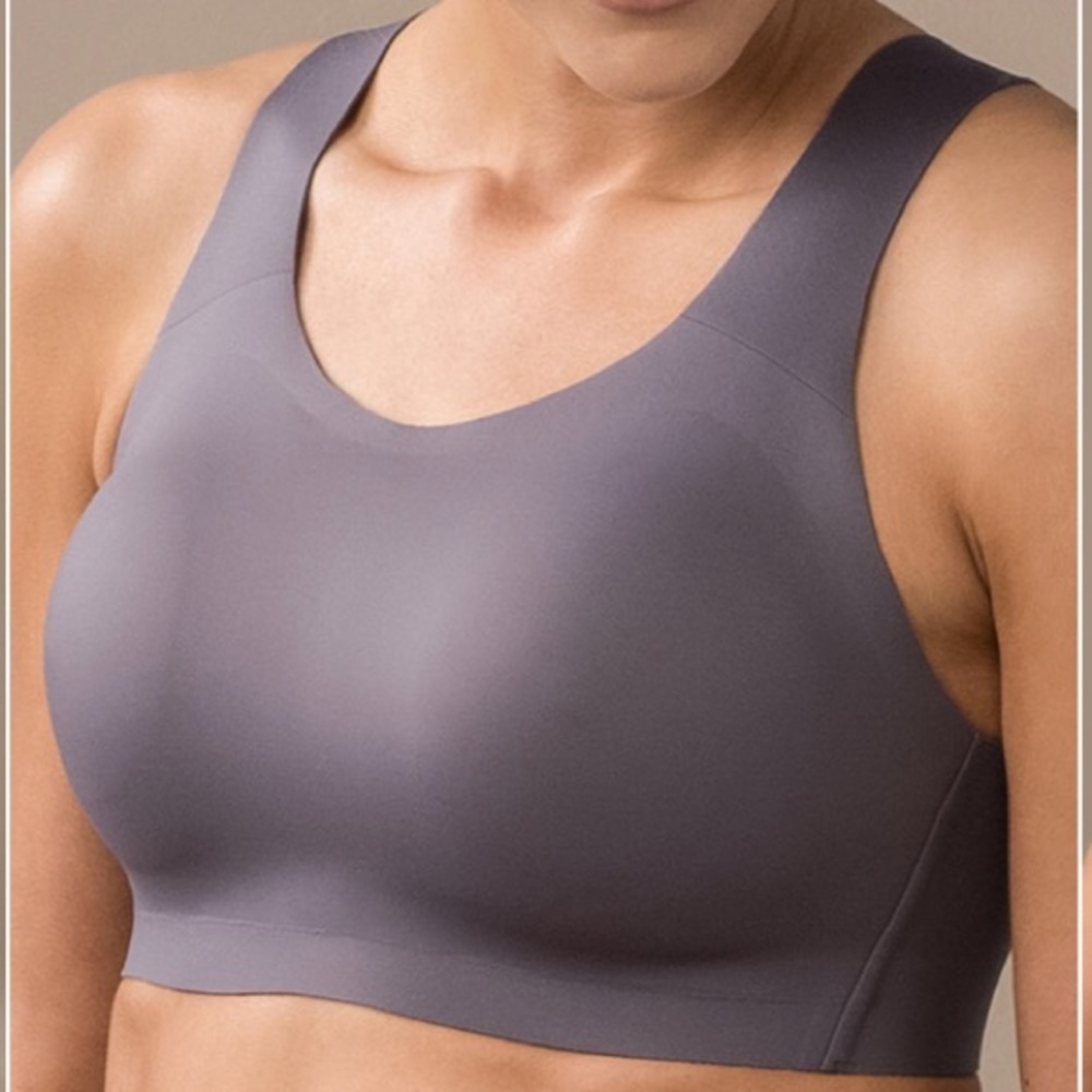 NWT LULULEMON ENLITE BRA MAGNUM 36 A 36A - Picture 1 of 6